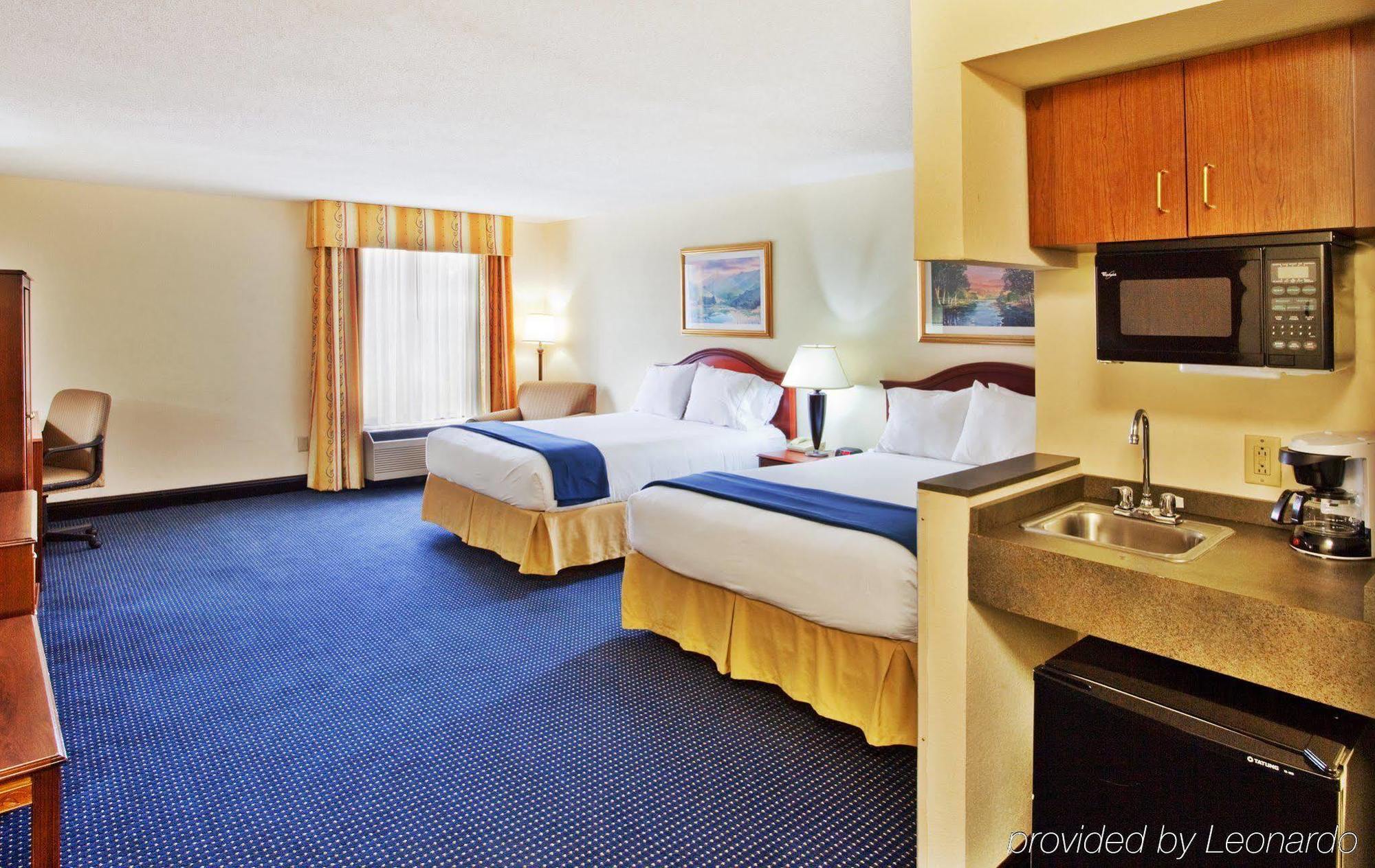 Holiday Inn Express & Suites Atlanta Perimeter Mall Hotel By Ihg Sandy Springs Szoba fotó